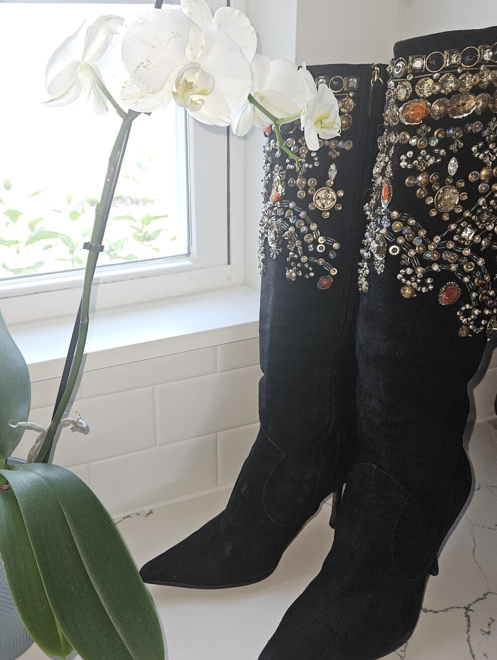Oscar de la Renta Black Suede Knee-High Embellished Stiletto Boots - Picture 3 of 3